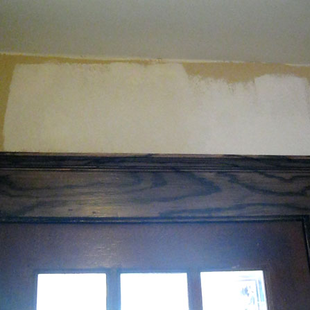 Clear photo of the faux wood grain effect in Toronto, ON